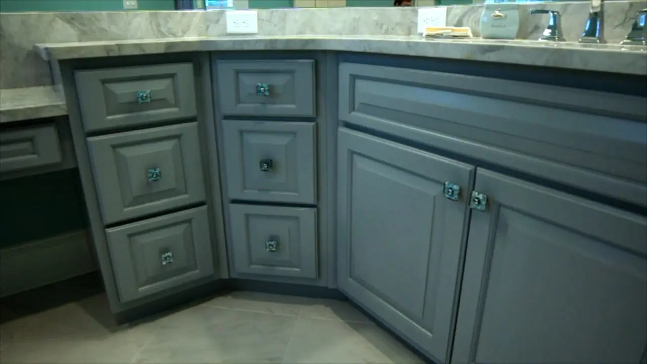 master bathroom,bathroom,cabinets