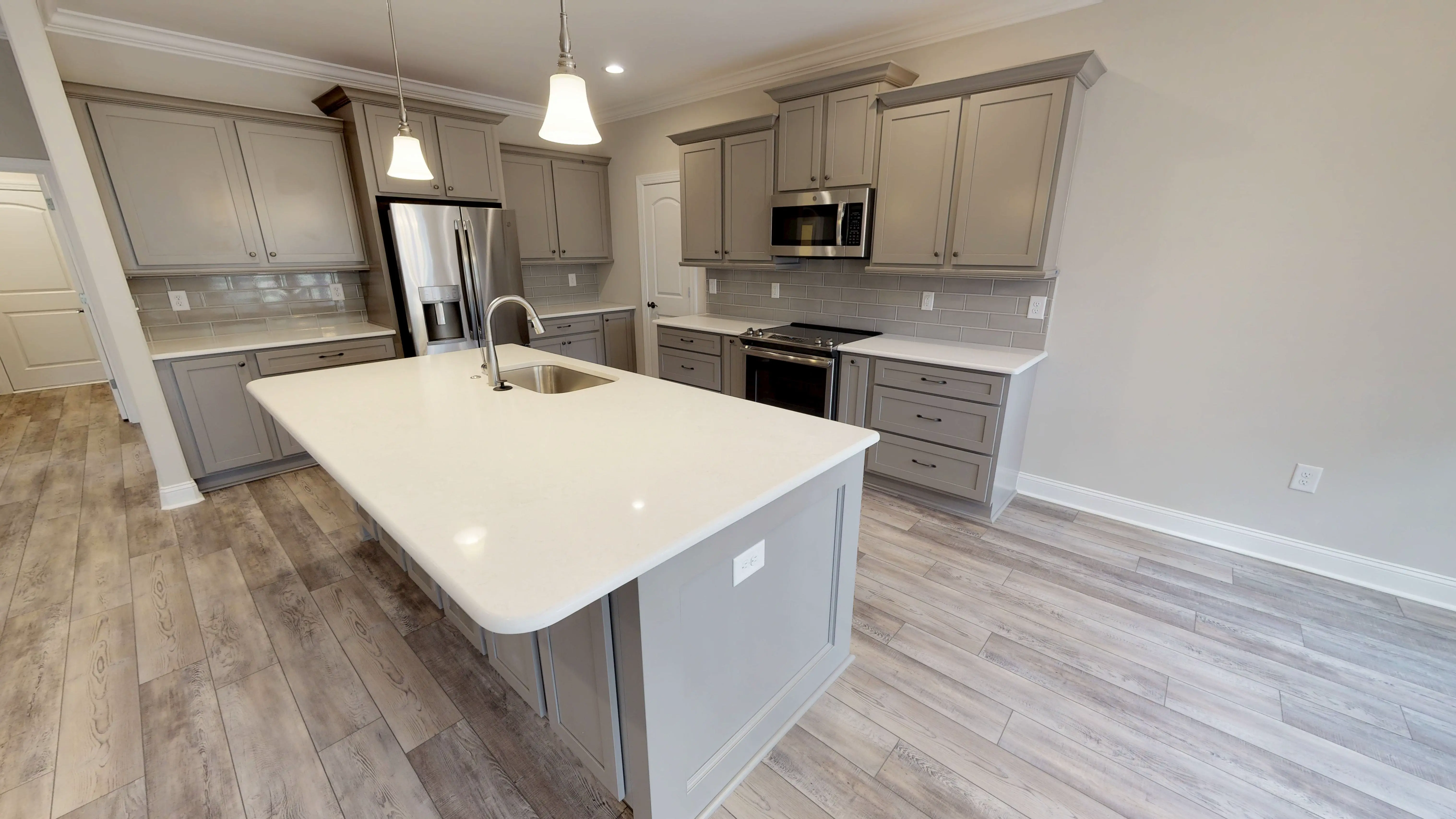 kitchen,island,cabinets,counter