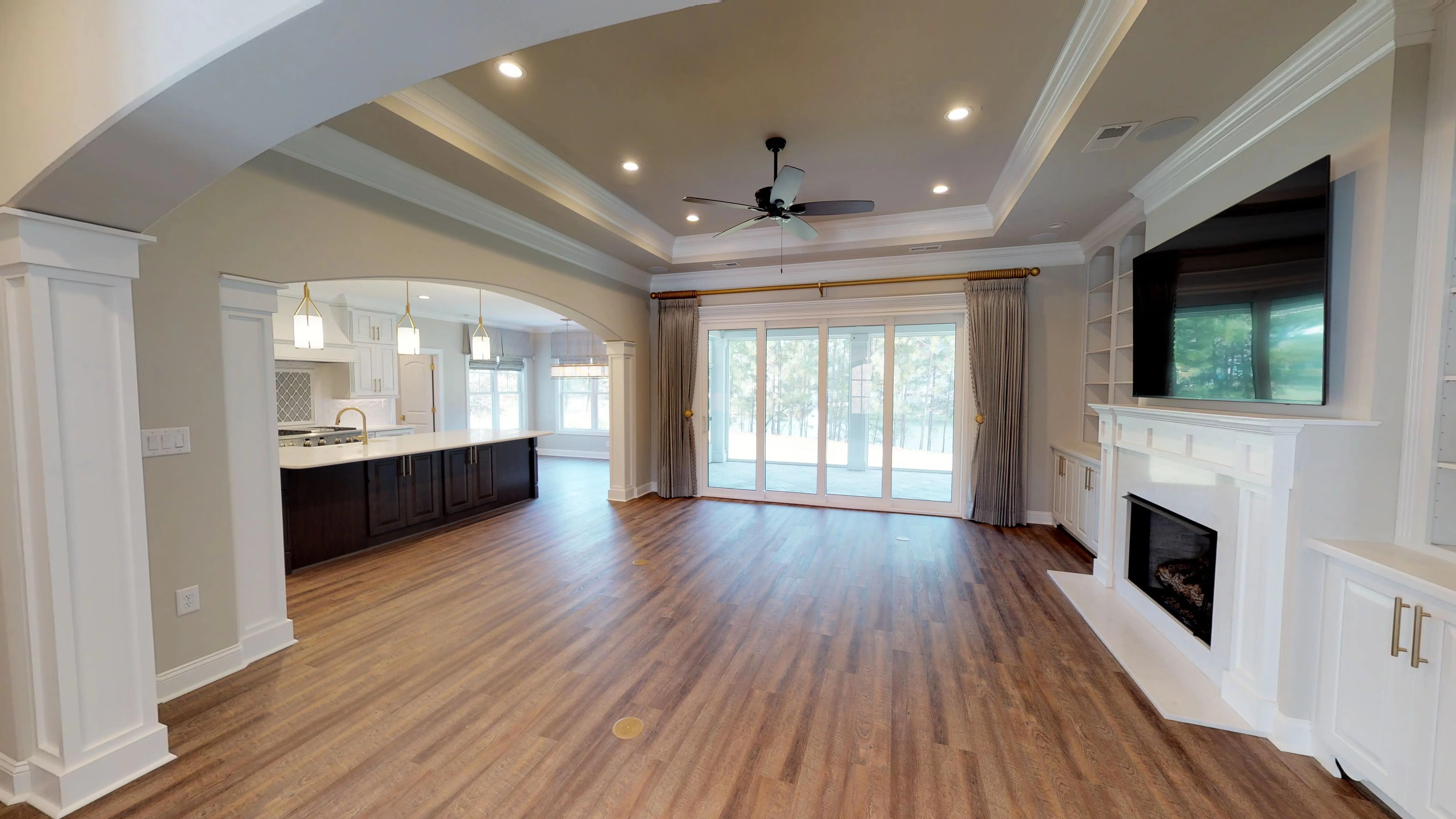 living room,great room,family room,fireplace,ceiling