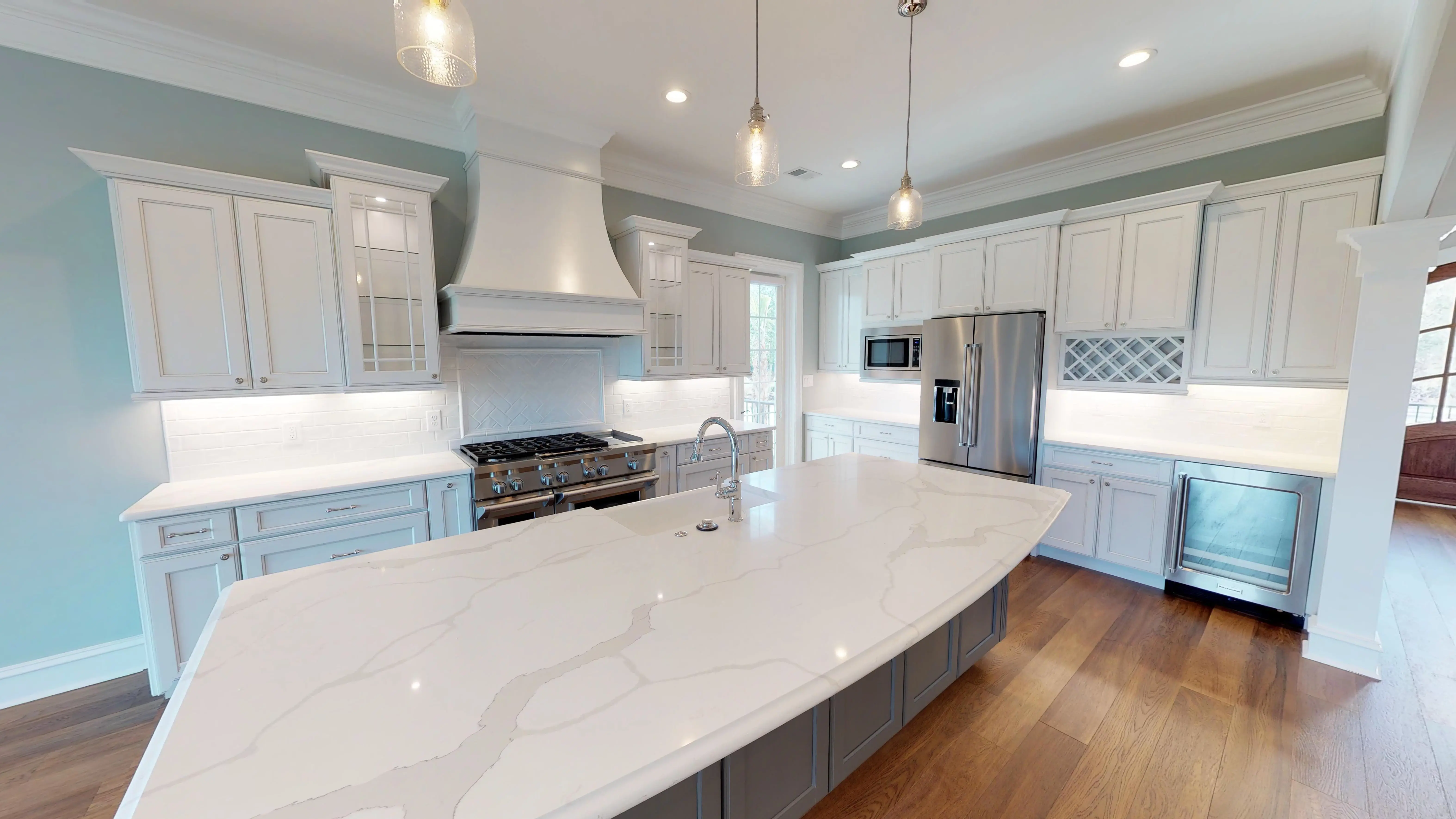 kitchen,island,cabinets,counter